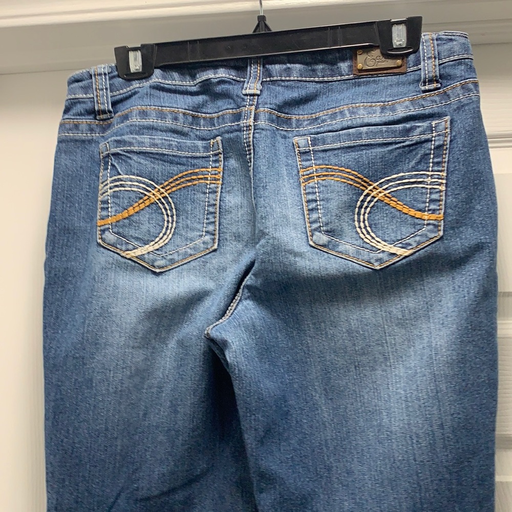 Earl jeans, size 6, boot cut